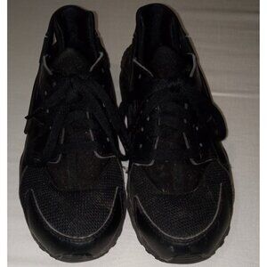 Nike Huarache Sneakers Boys Size 5.5 Youth Black
